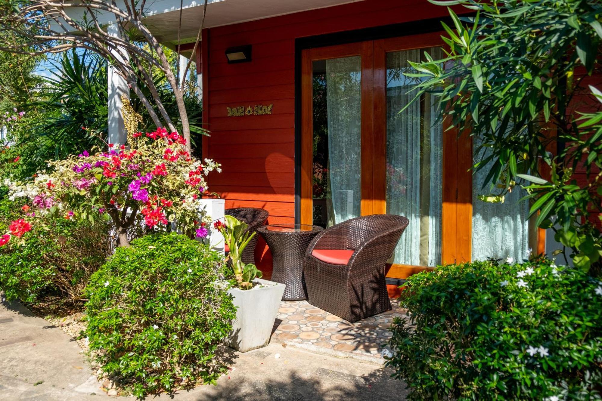 Thai Smile Bungalows Koh Lanta Exterior photo